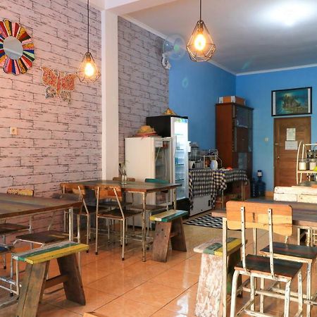 Balini 9 Hostel Denpasar Dış mekan fotoğraf