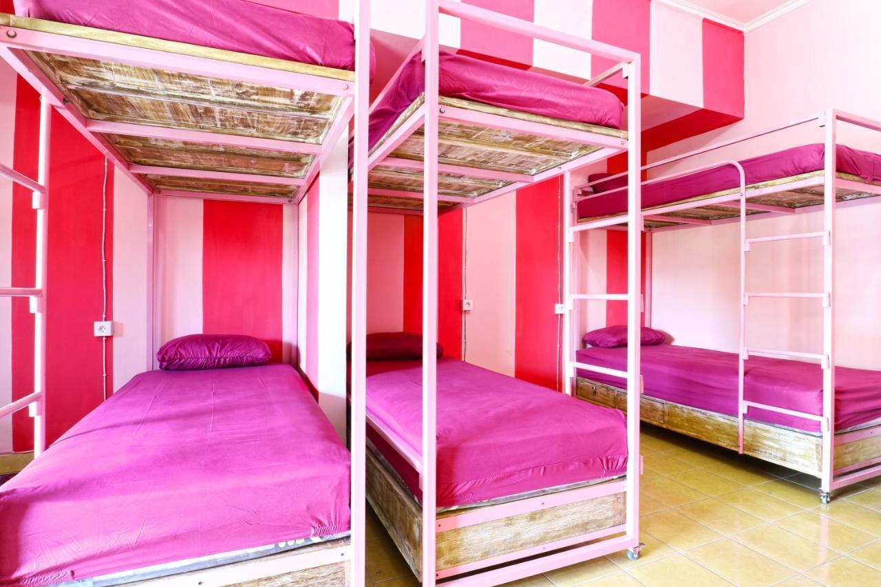 Balini 9 Hostel Denpasar Dış mekan fotoğraf