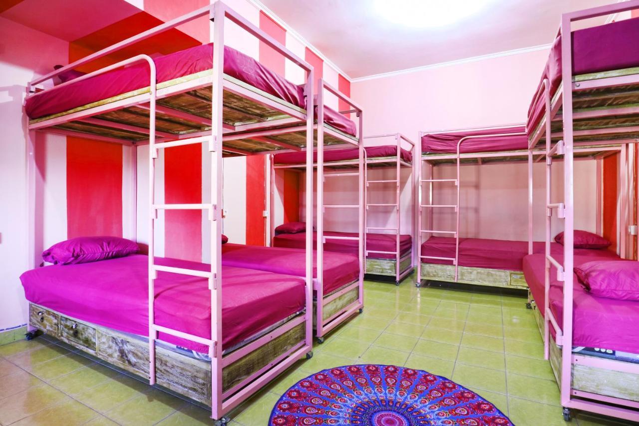 Balini 9 Hostel Denpasar Dış mekan fotoğraf