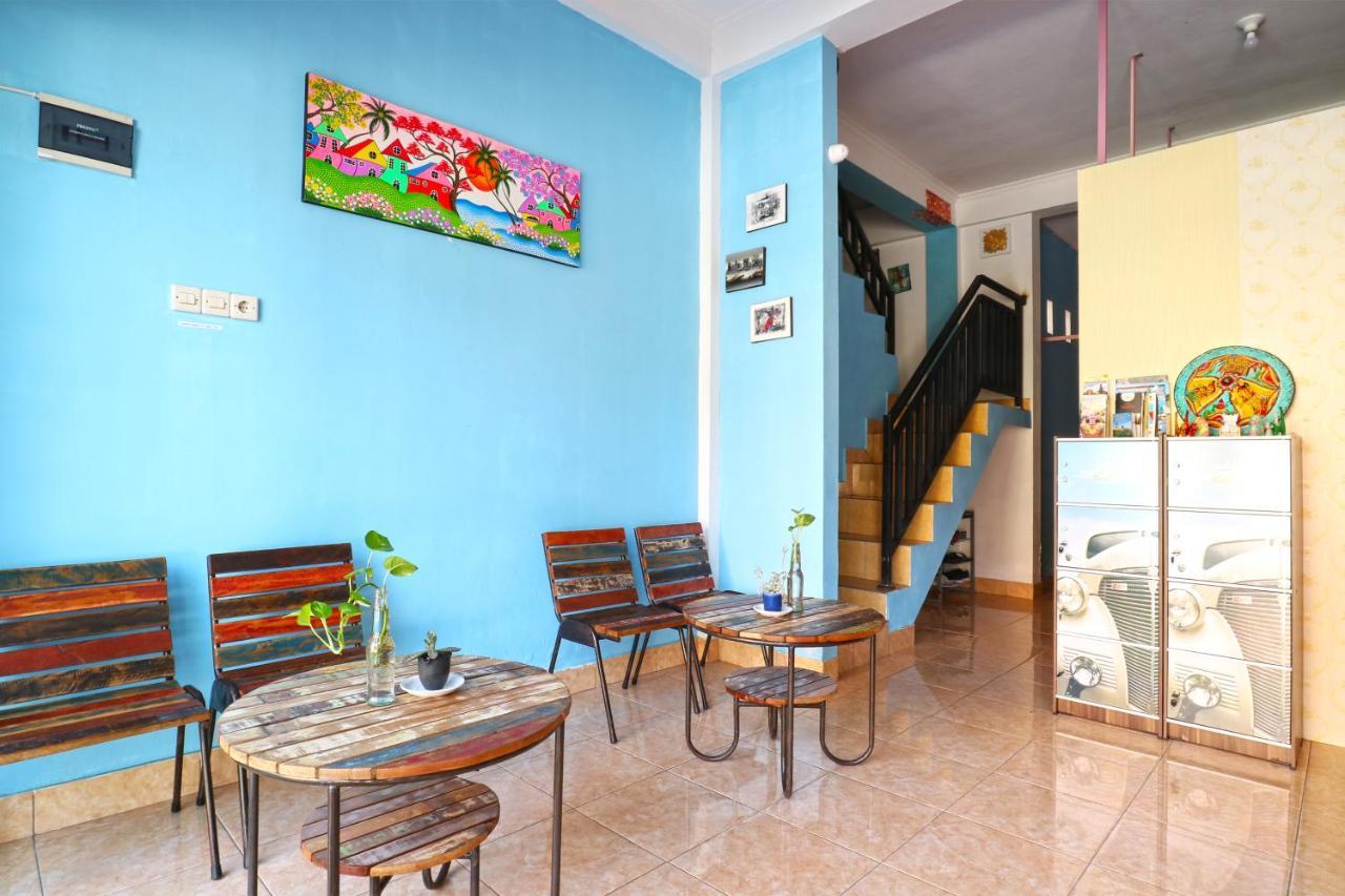 Balini 9 Hostel Denpasar Dış mekan fotoğraf