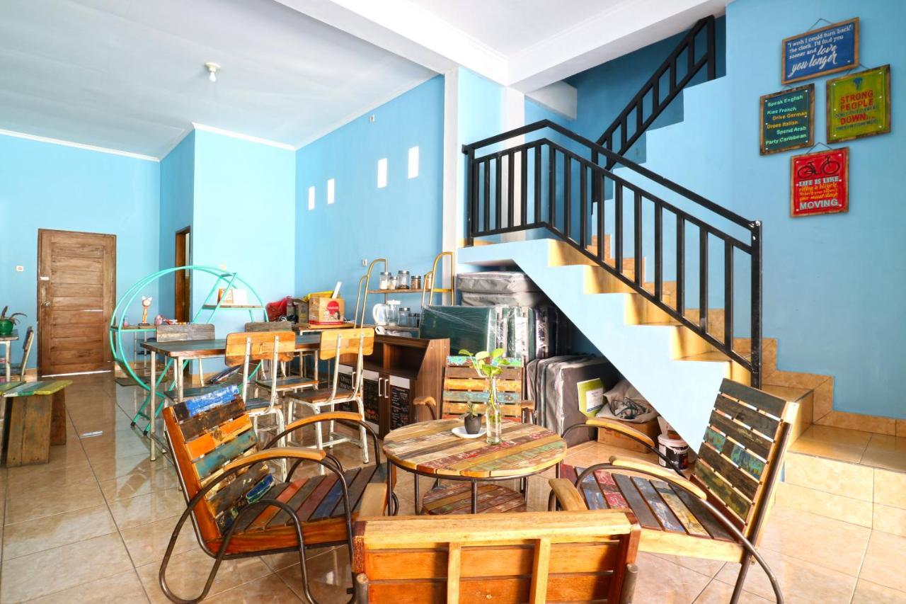 Balini 9 Hostel Denpasar Dış mekan fotoğraf