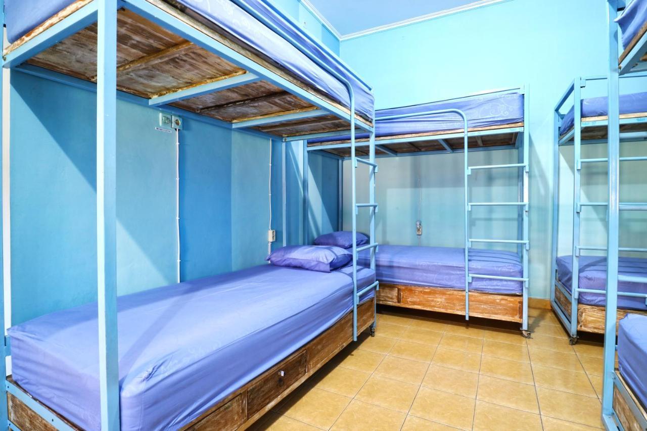Balini 9 Hostel Denpasar Dış mekan fotoğraf
